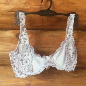 Fashion Bug Vintage Lavender Lacy Retro Style Feminine Underwire Bra Size 36B